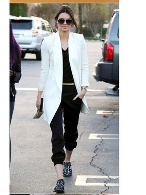 Kendall’s Joes jeans black joggers cropped with stretch sold out XS